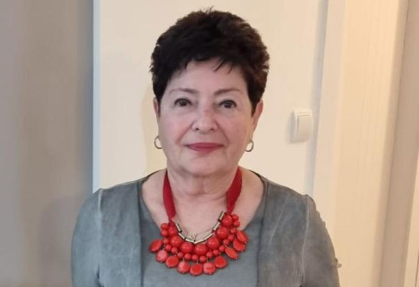 Доктор Алина Пифлакс